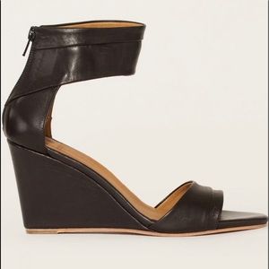 Coclico Jal Leather Ankle Strap Wedge Sandal